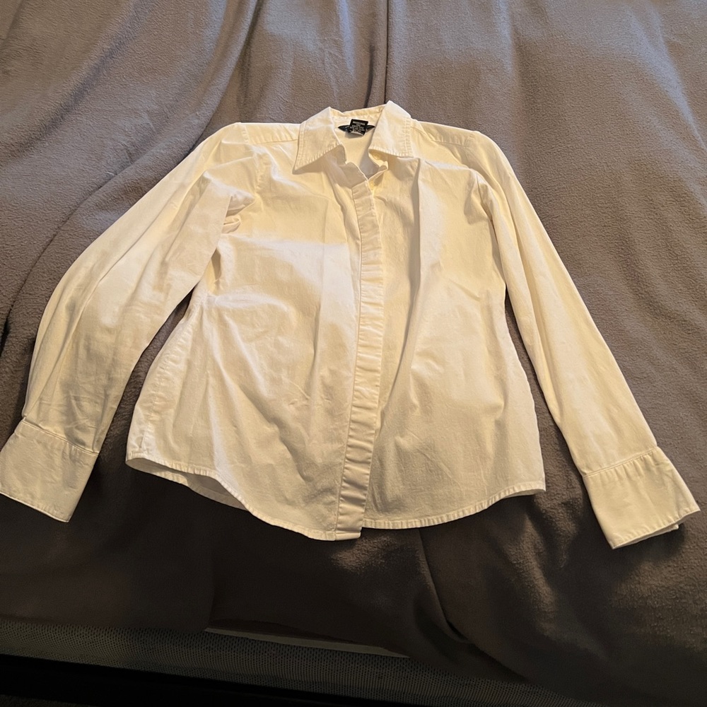 White Moda by Victoria secret dress shirt size small